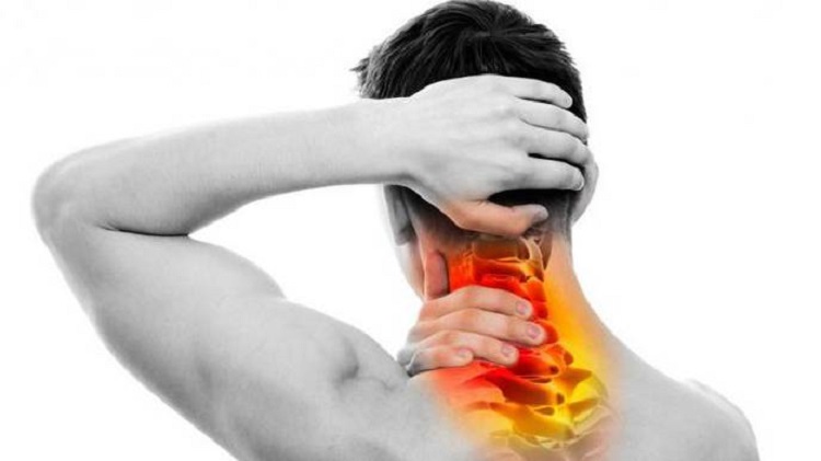 When To Worry About Neck Pains 